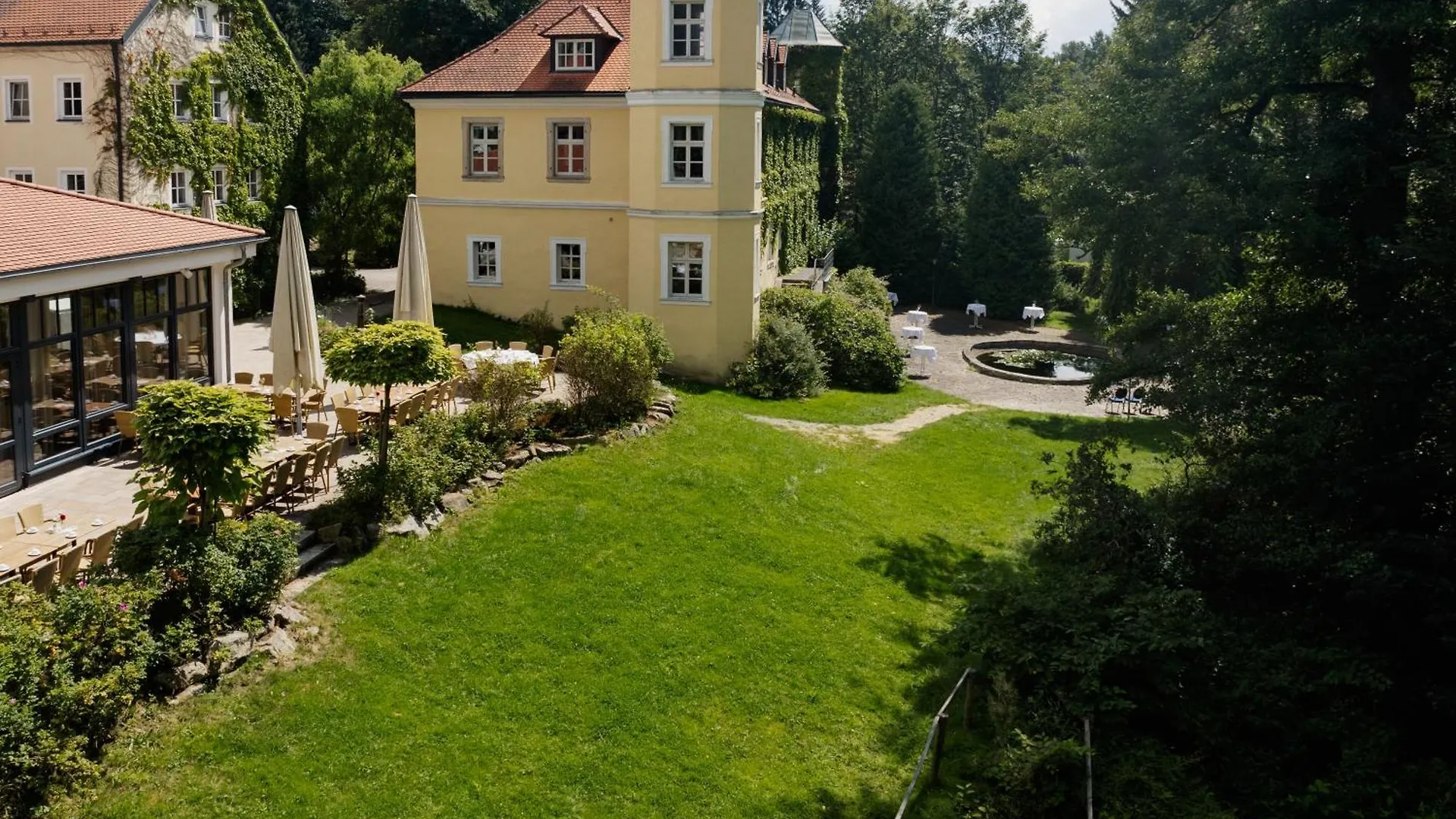 Landschloss Ernestgruen Apartment Neualbenreuth