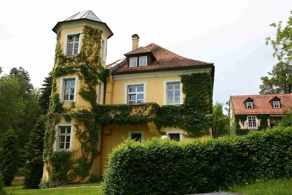 Landschloss Ernestgruen 0*, Neualbenreuth Germany