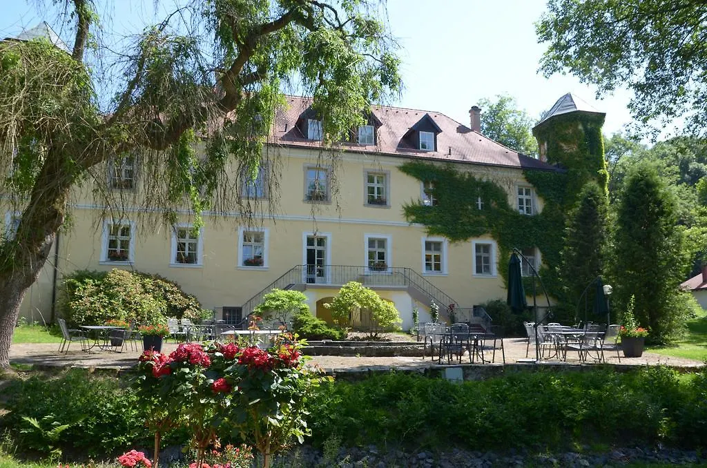 Landschloss Ernestgruen 0*, Neualbenreuth